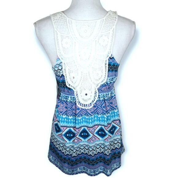 PINK ROSE AZTEC TEAL CROCHET BACK TOP SZ.M NWT - Picture 3 of 9